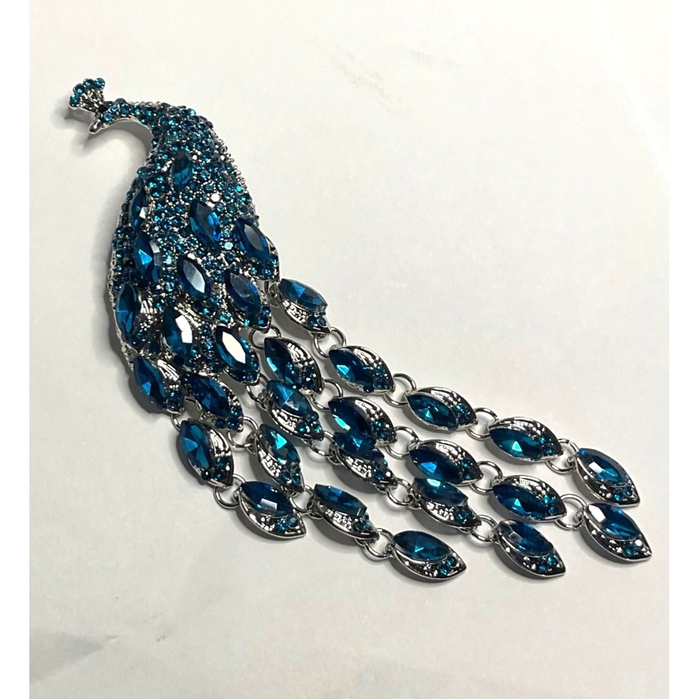UNIQUE BLUE PEACOCK BROOCH SILVER-TONE DANGLING TASSELS OF RHINESTONE CRYSTALS